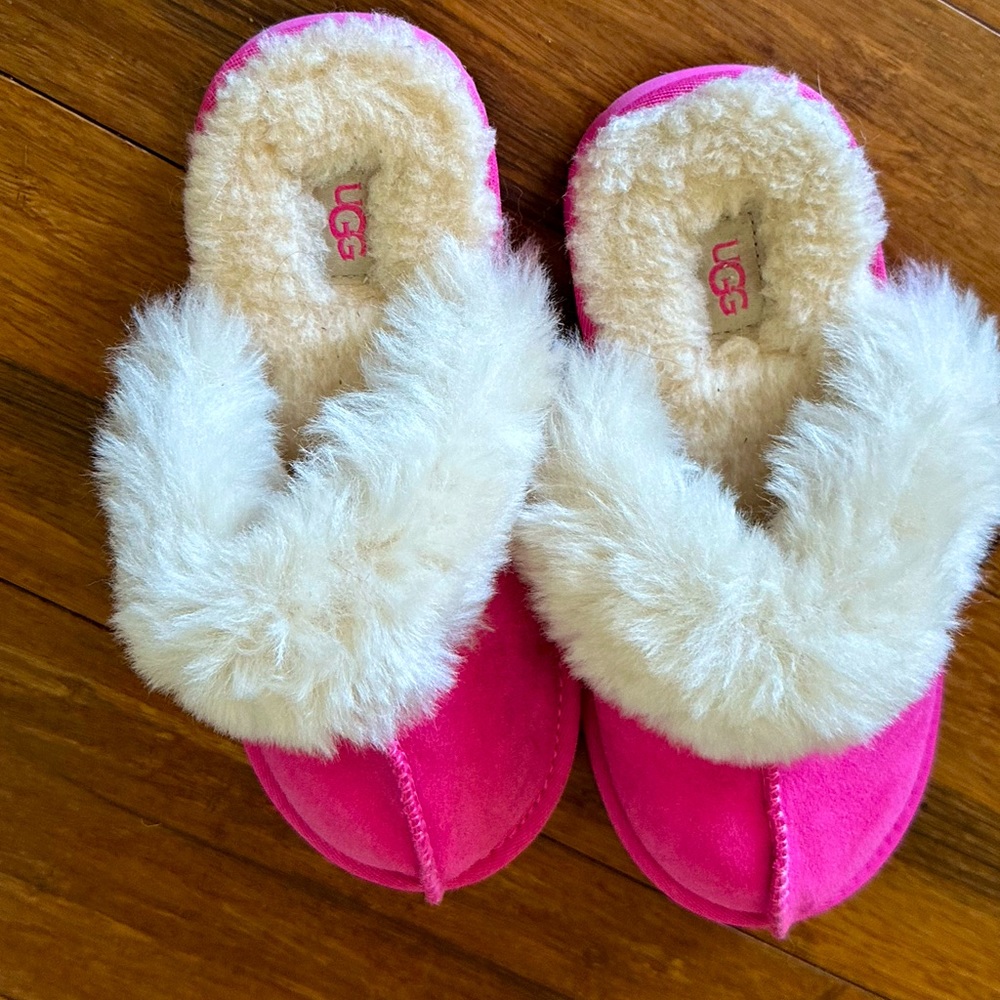 Kids Ugg Slippers-Hot Pink (13/1)